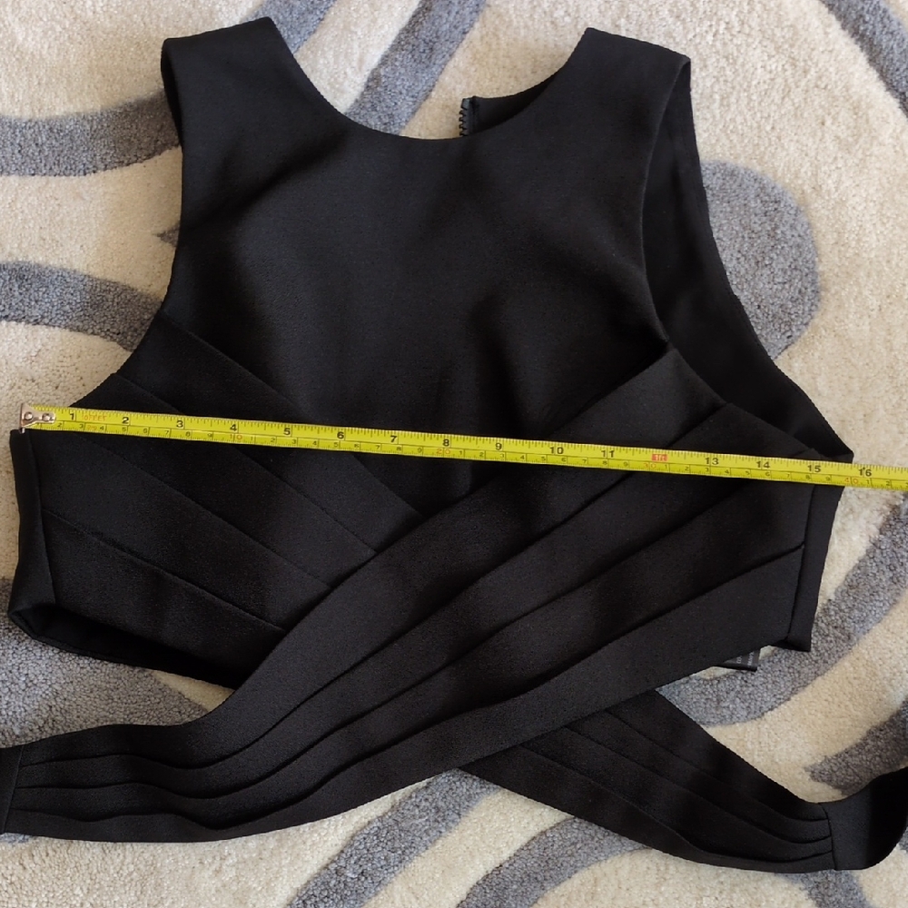 Cameo Black Sleeveless Tank Top